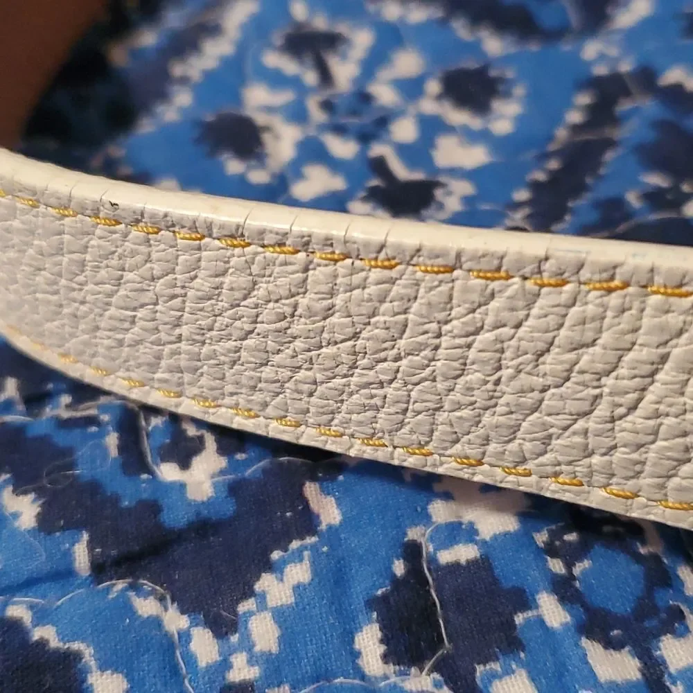 Vintage Jenny and the Boys White Leather Belt Size Medium Goldtone Square Buckle