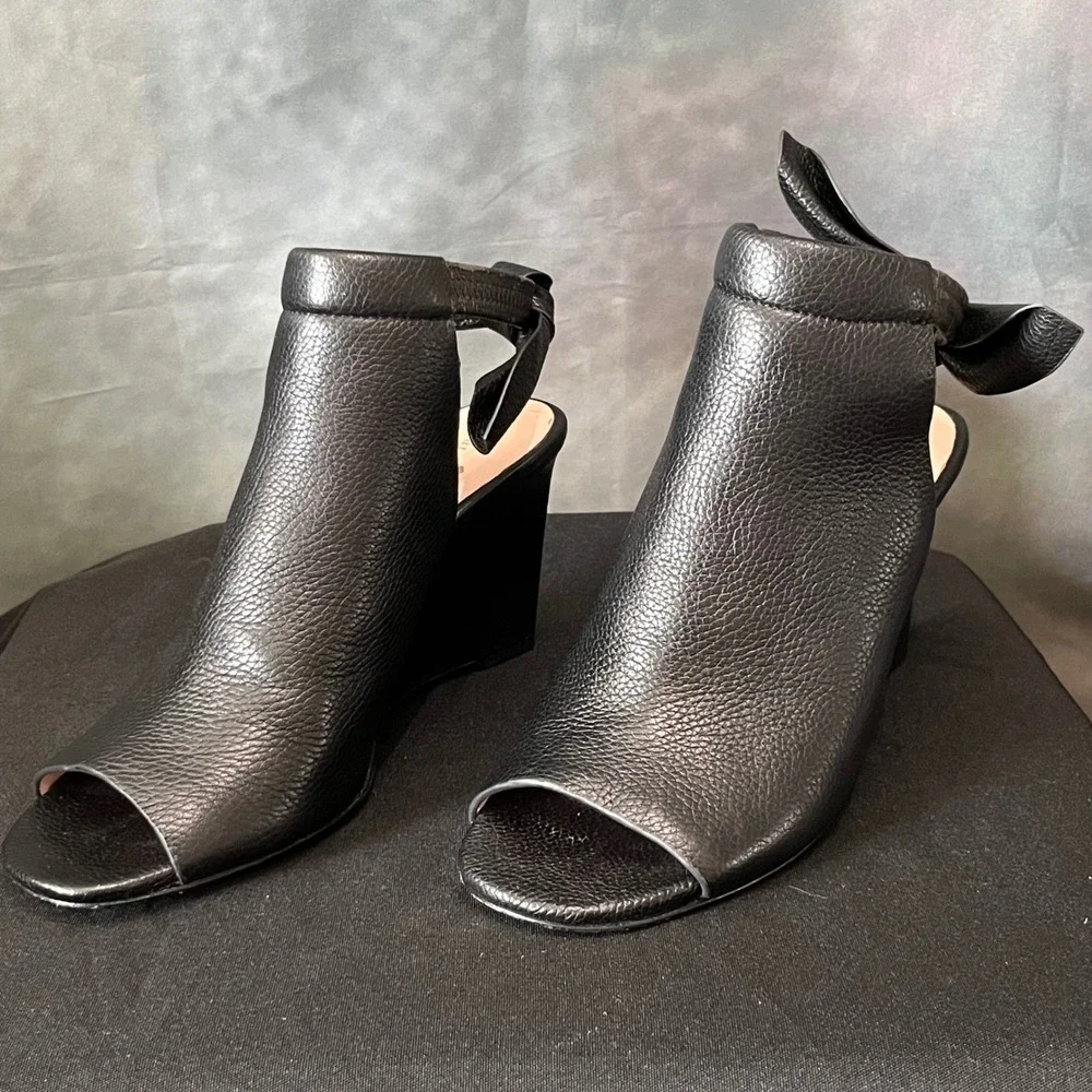 kate spade pebbled leather