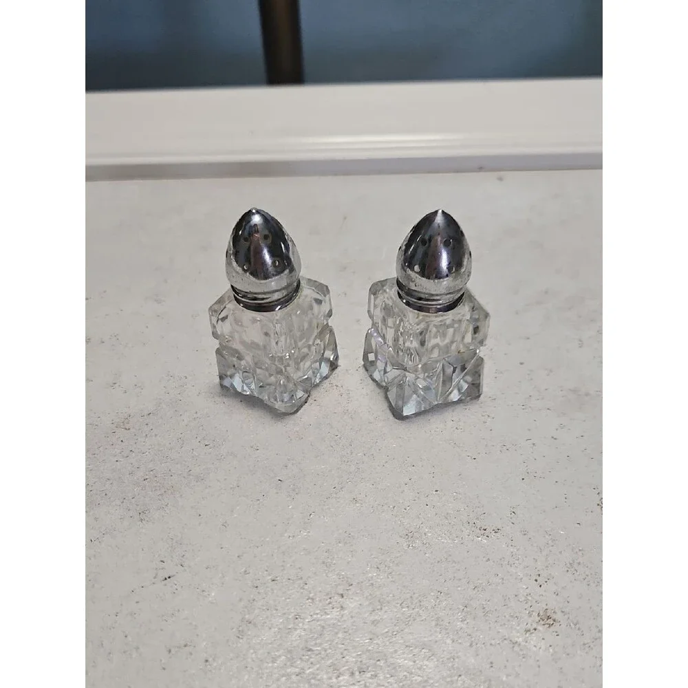 Unbranded pair vintage