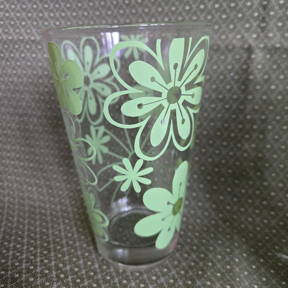 Cerve Floral Glass Tumblers Set of 4 Green Flower Design Vintage