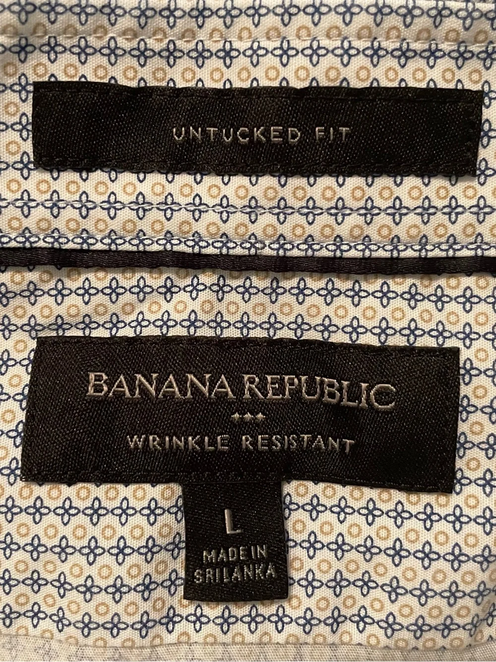 Banana Republic wrinkle resistant dress shirt