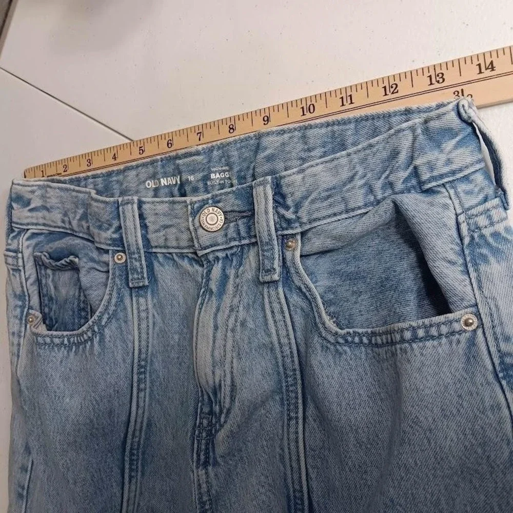 Old Navy brand old