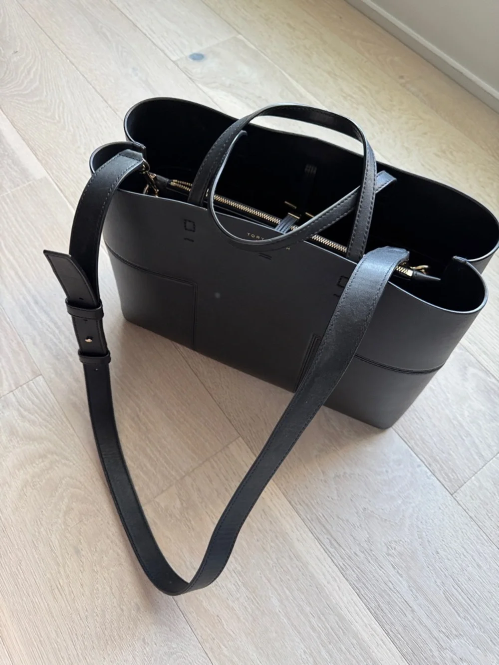 Tory Burch sleek tory