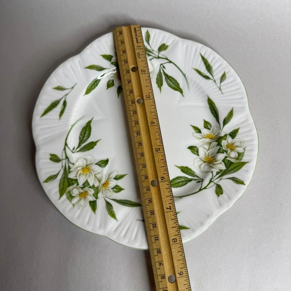 Shelley‎ England Syringa 14063 Fine Bone China Salad Plate White Floral 8 inch