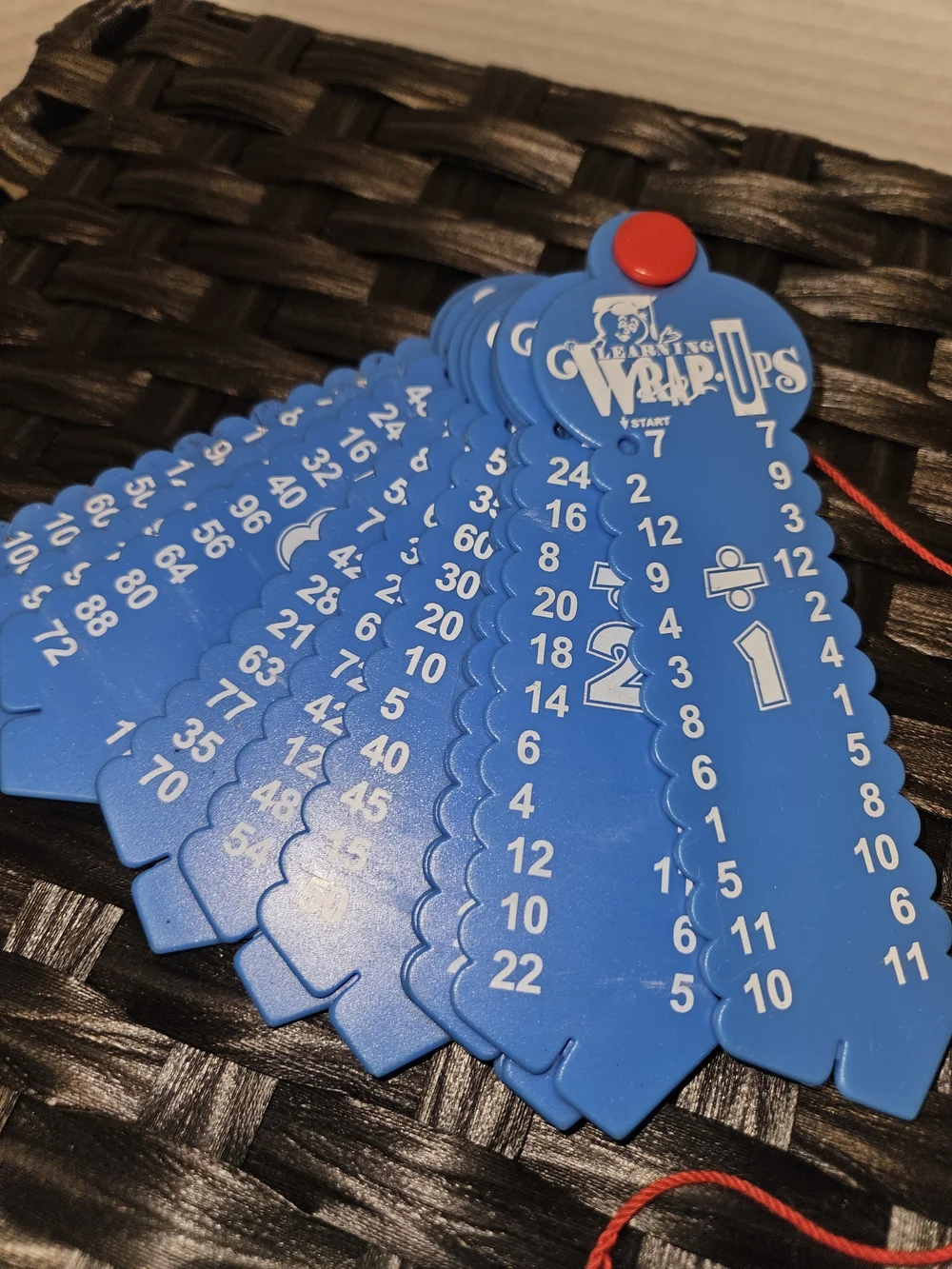 Wrap-Ups Math Practice Set - Blue Learning Cards with Red Cord