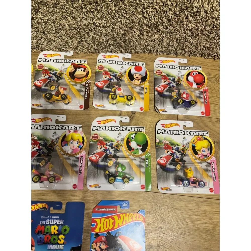 Hot Wheels Mario Kart lot of 14 - READ
