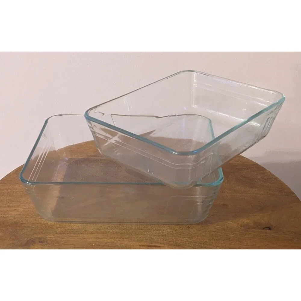 PYREX de Corning France Casserole Dish 7211 Model 242 & 7212 Model 243 Set of 2