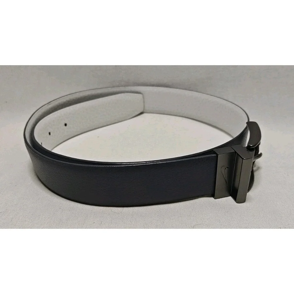 Nike Men's Pebbled Gray White Leather Reversible‎ Belt Size 32 Adjustable Golf