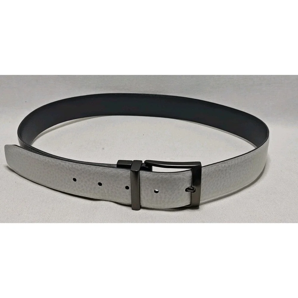 Nike Men's Pebbled Gray White Leather Reversible‎ Belt Size 32 Adjustable Golf