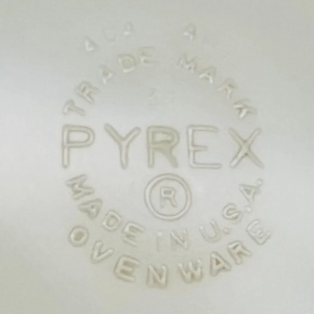 Pyrex beige gold