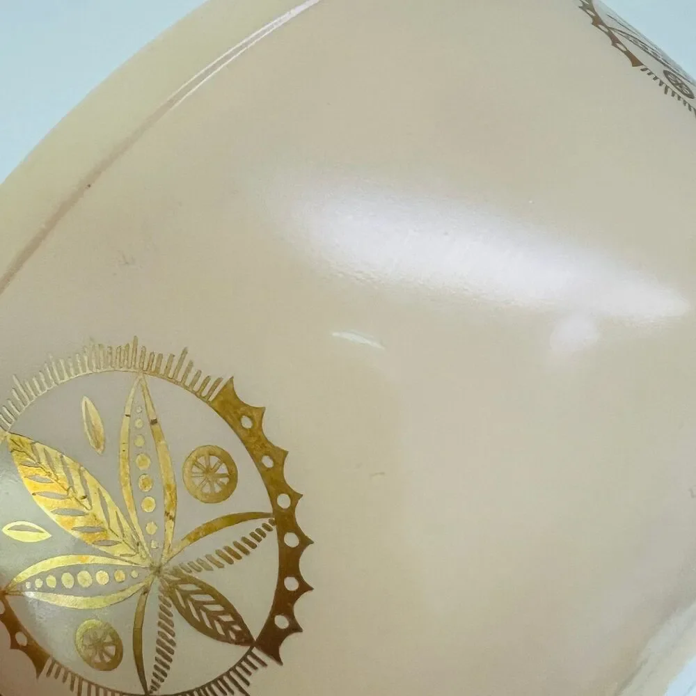 Pyrex beige gold