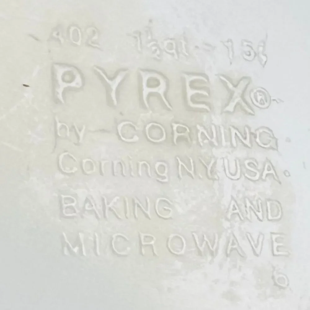 Pyrex speckled beige