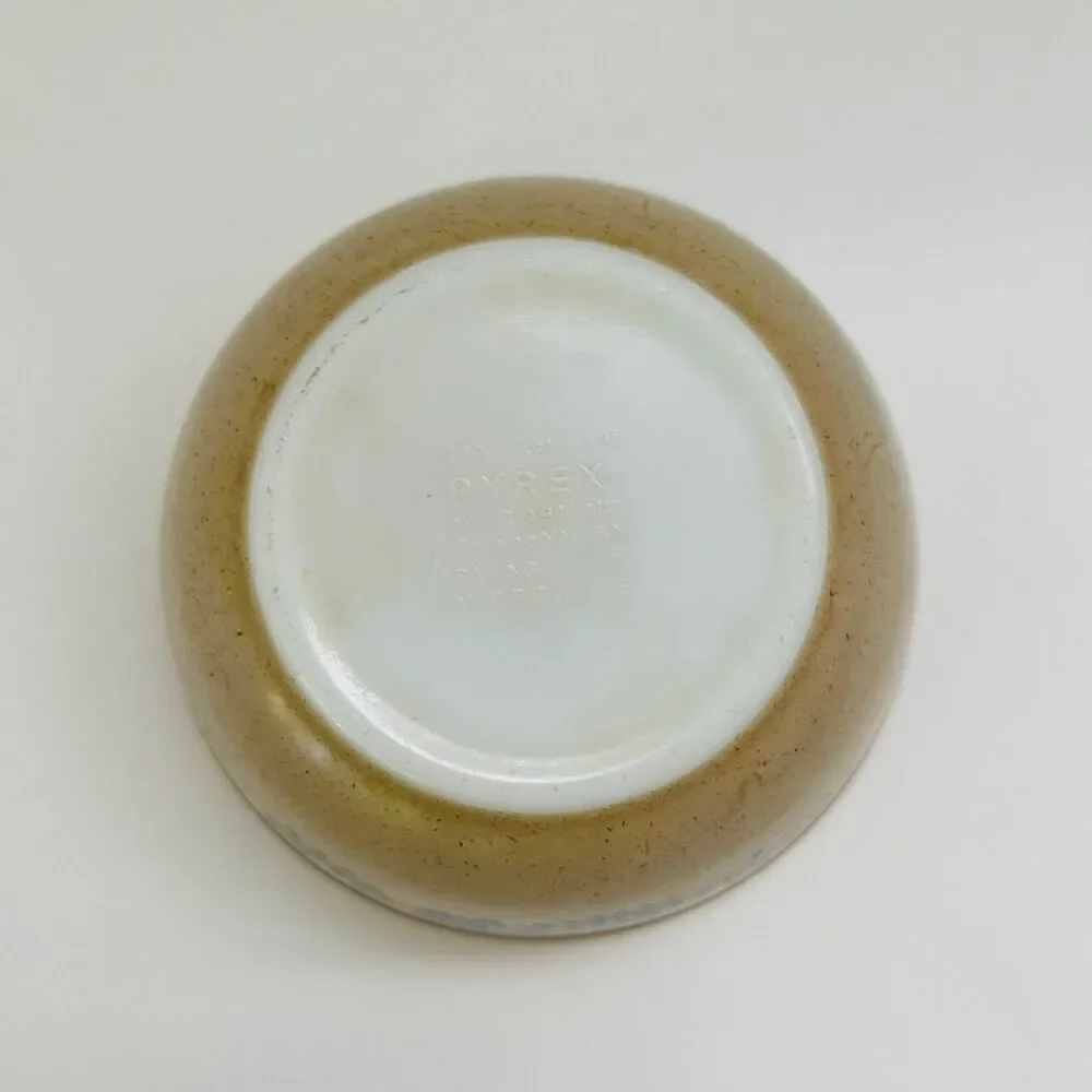 Pyrex speckled beige