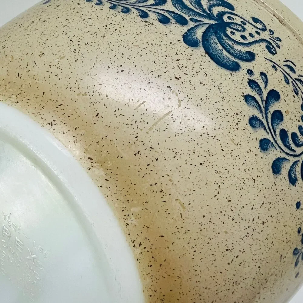 Pyrex speckled beige