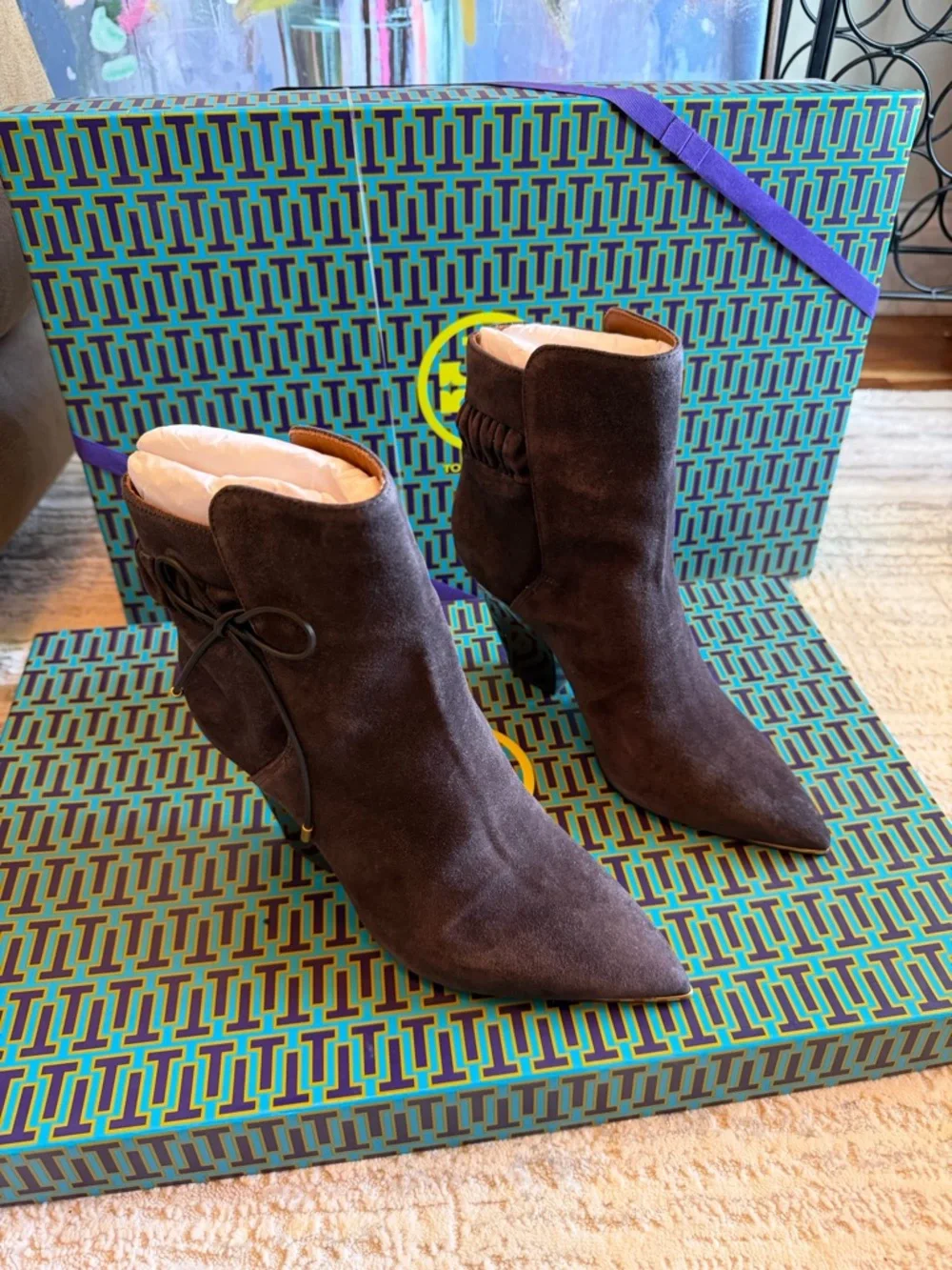 Tory Burch dust sleek guarantee