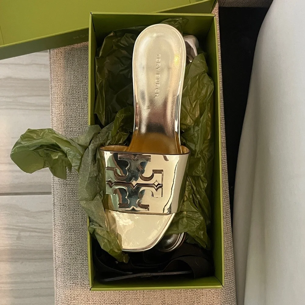 Tory Burch chic slide