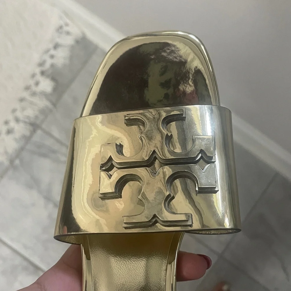 Tory Burch chic slide
