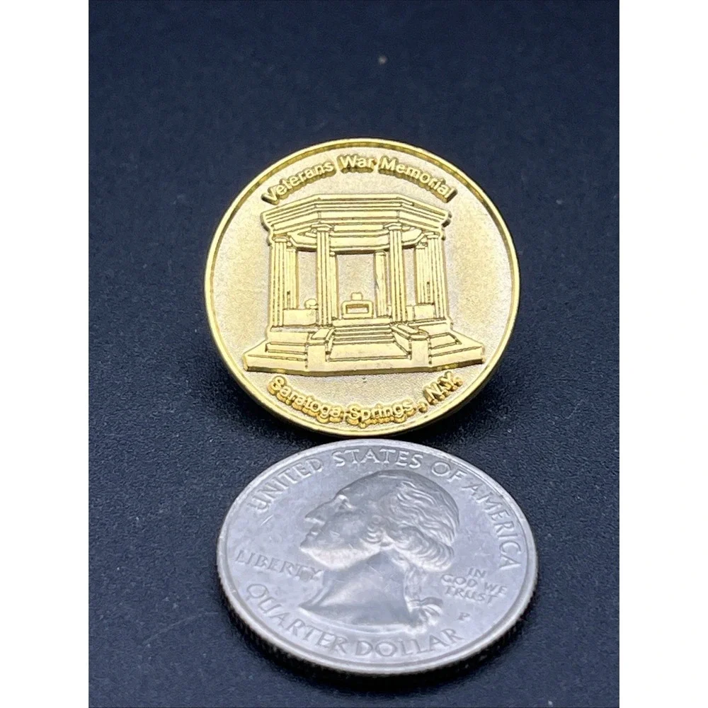 Veterans War Memorial Saratoga Springs New York‎ Gold Tone Lapel Hat Pin