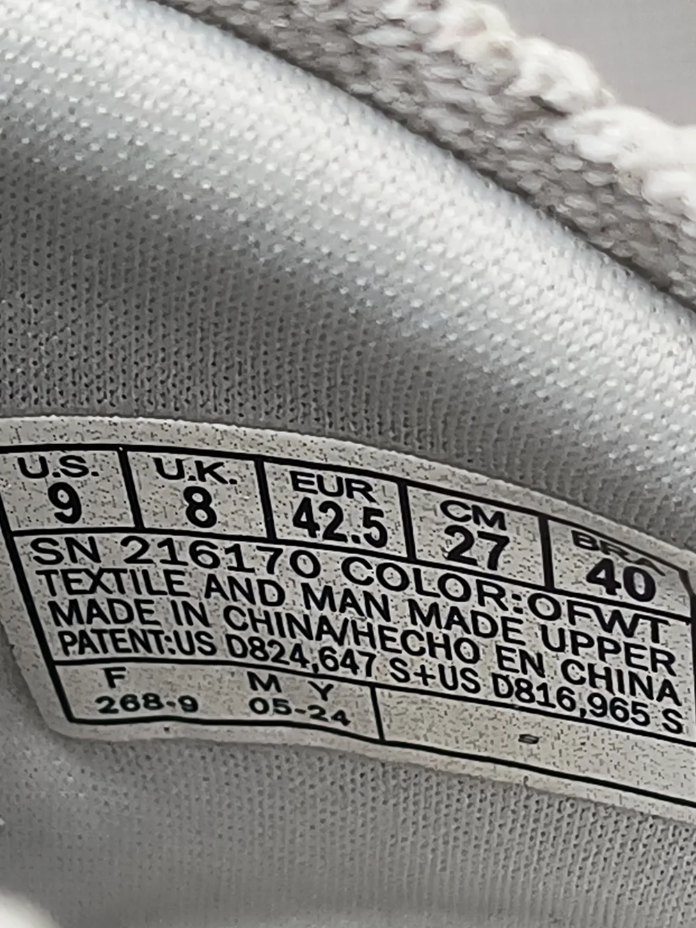 Skechers light gray