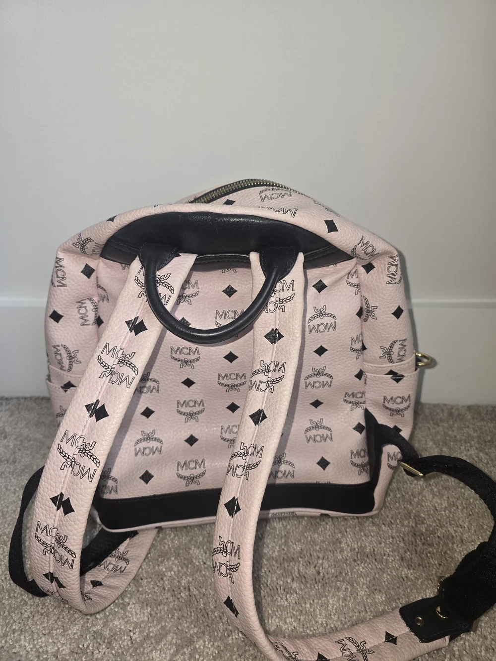 MCM pink visetos