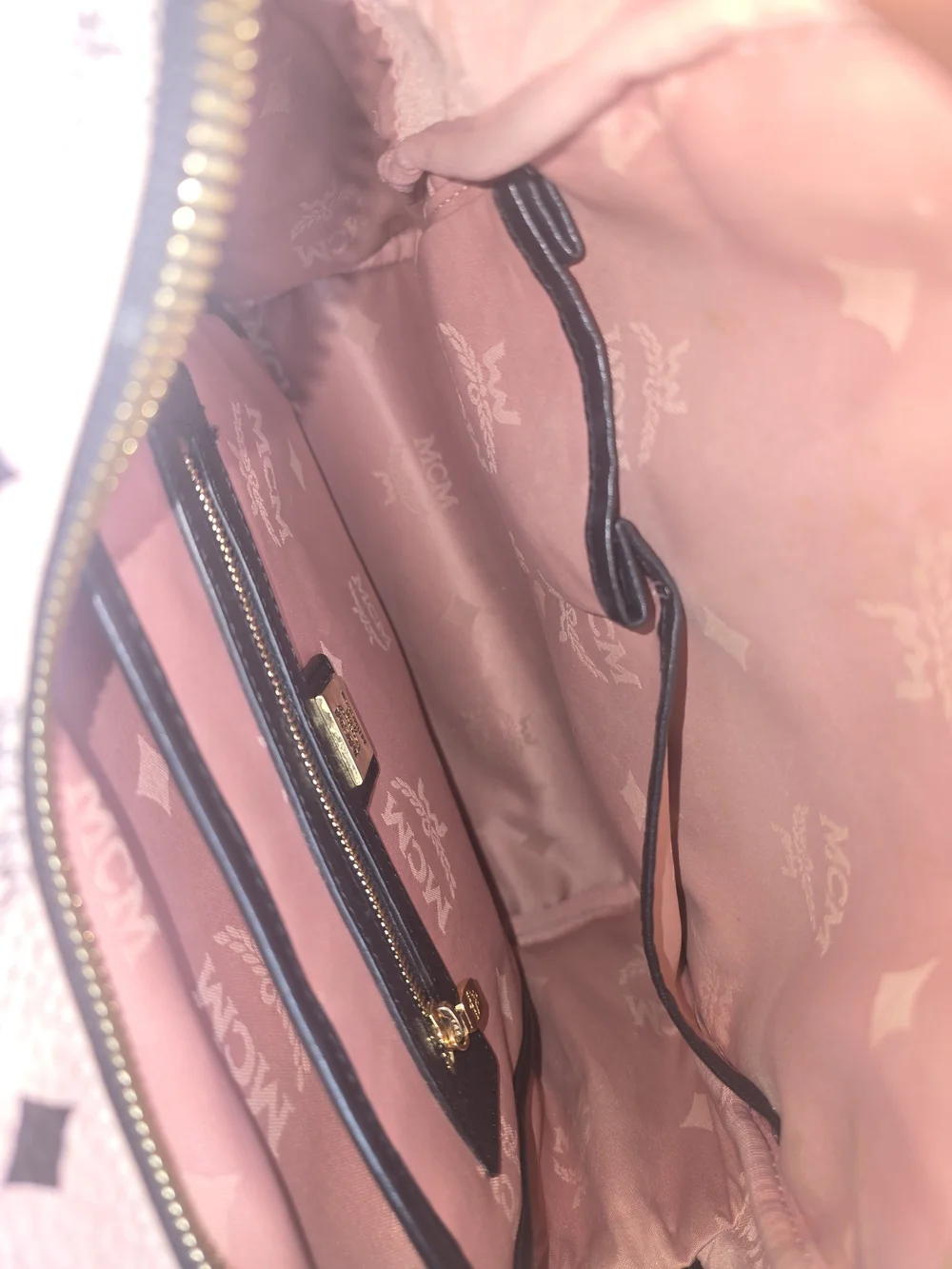 MCM pink visetos