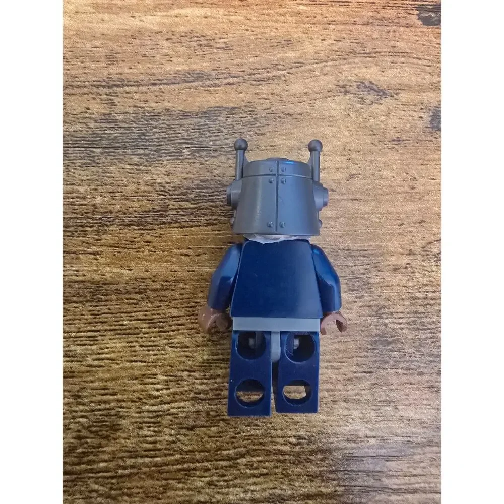 Lego evil robot