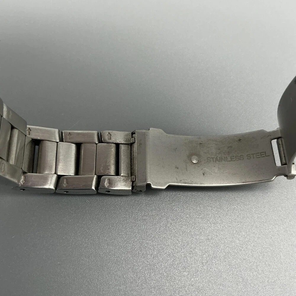 Fossil closure casual