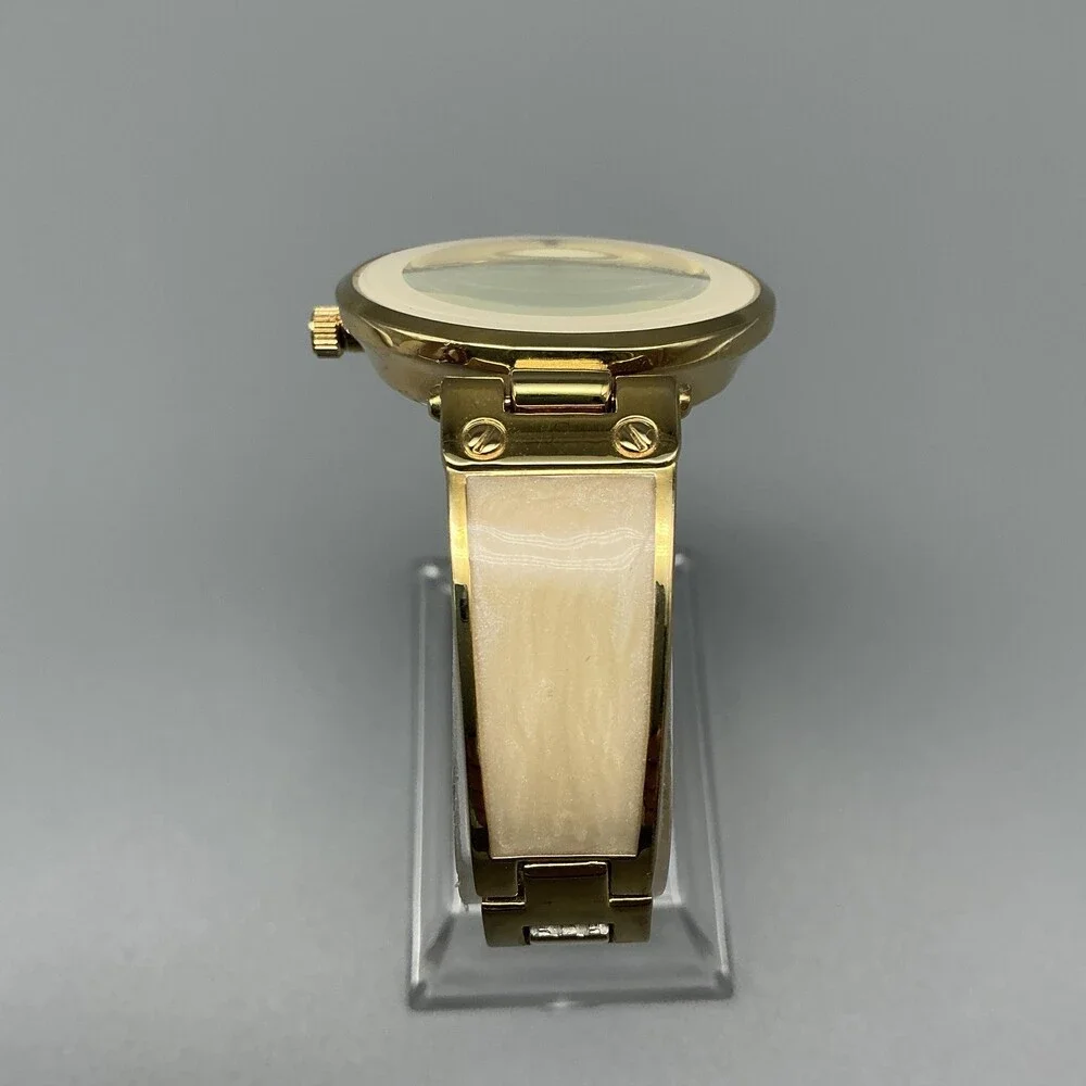Anne Klein see photos