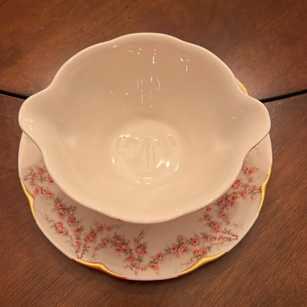 Haviland attached boat round