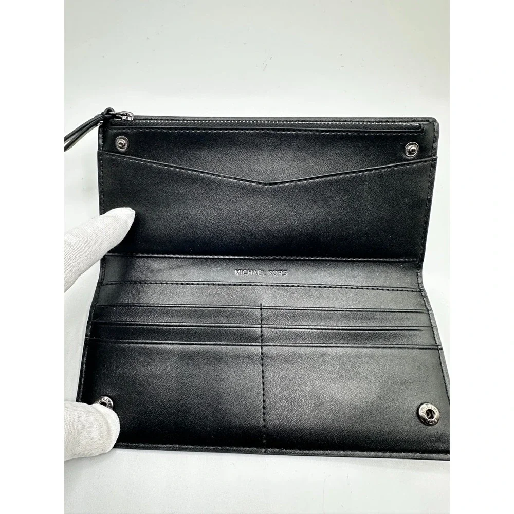 Michael Kors solid versatile