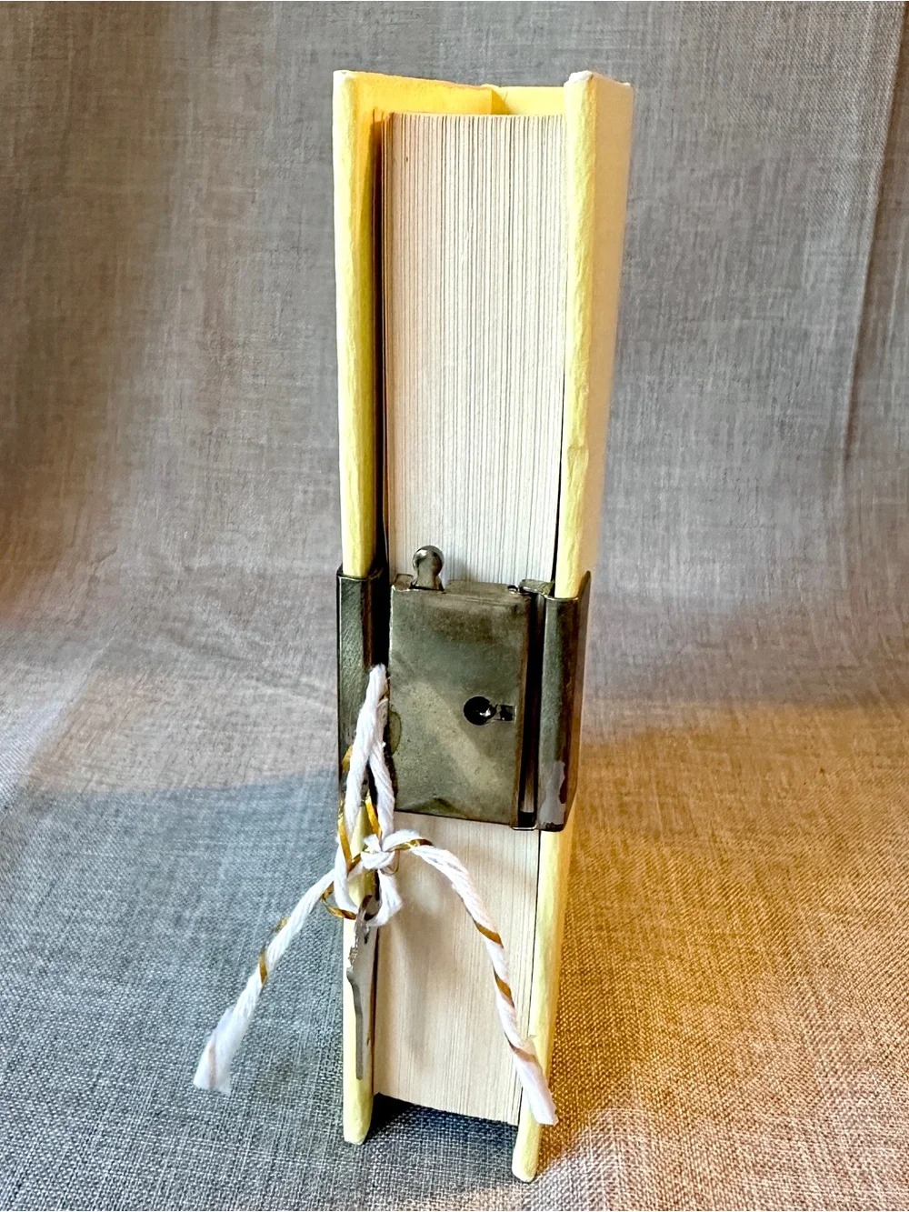 Vintage One Year Diary 1970’s Lock With Key Journal Cottagecore Empty