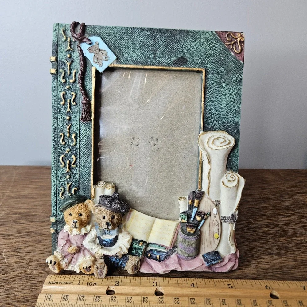 M.V.P. Designs Poly Bear Artist Teddy Bear Picture Frame Green‎ Gold 12816