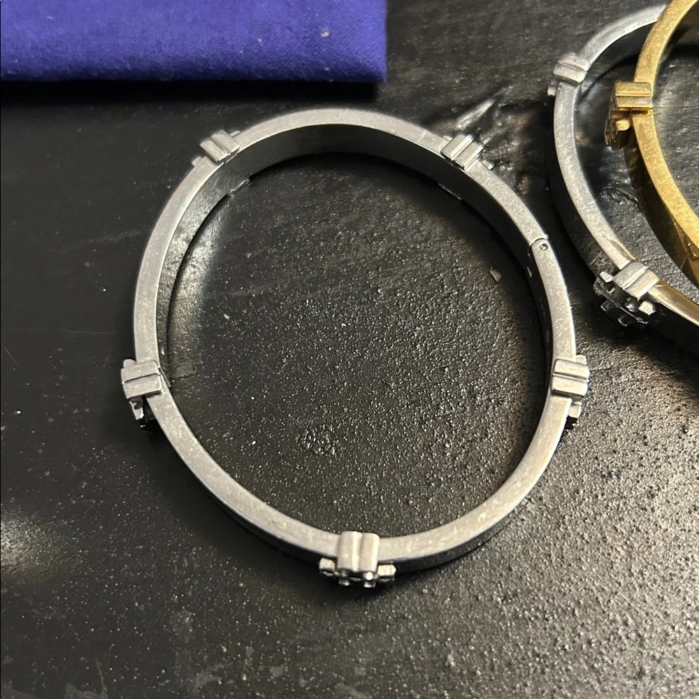 Tory Burch silver miller