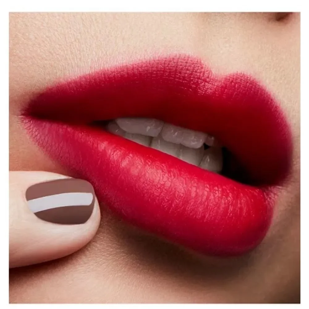 MAC Cosmetics 428 give