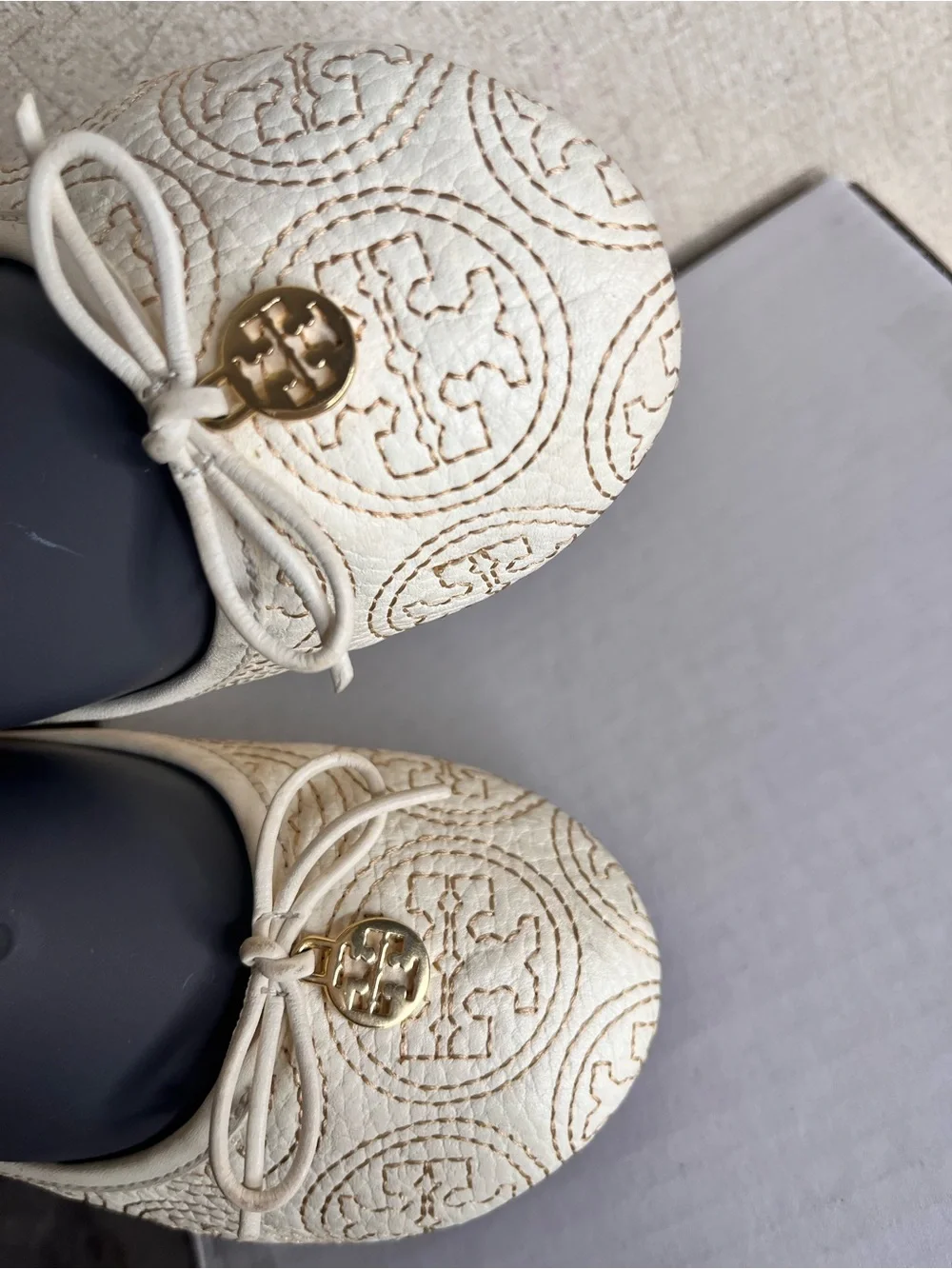 Tory Burch classic tory