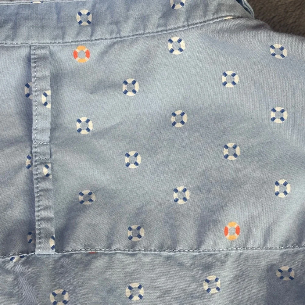 Banana Republic collar button