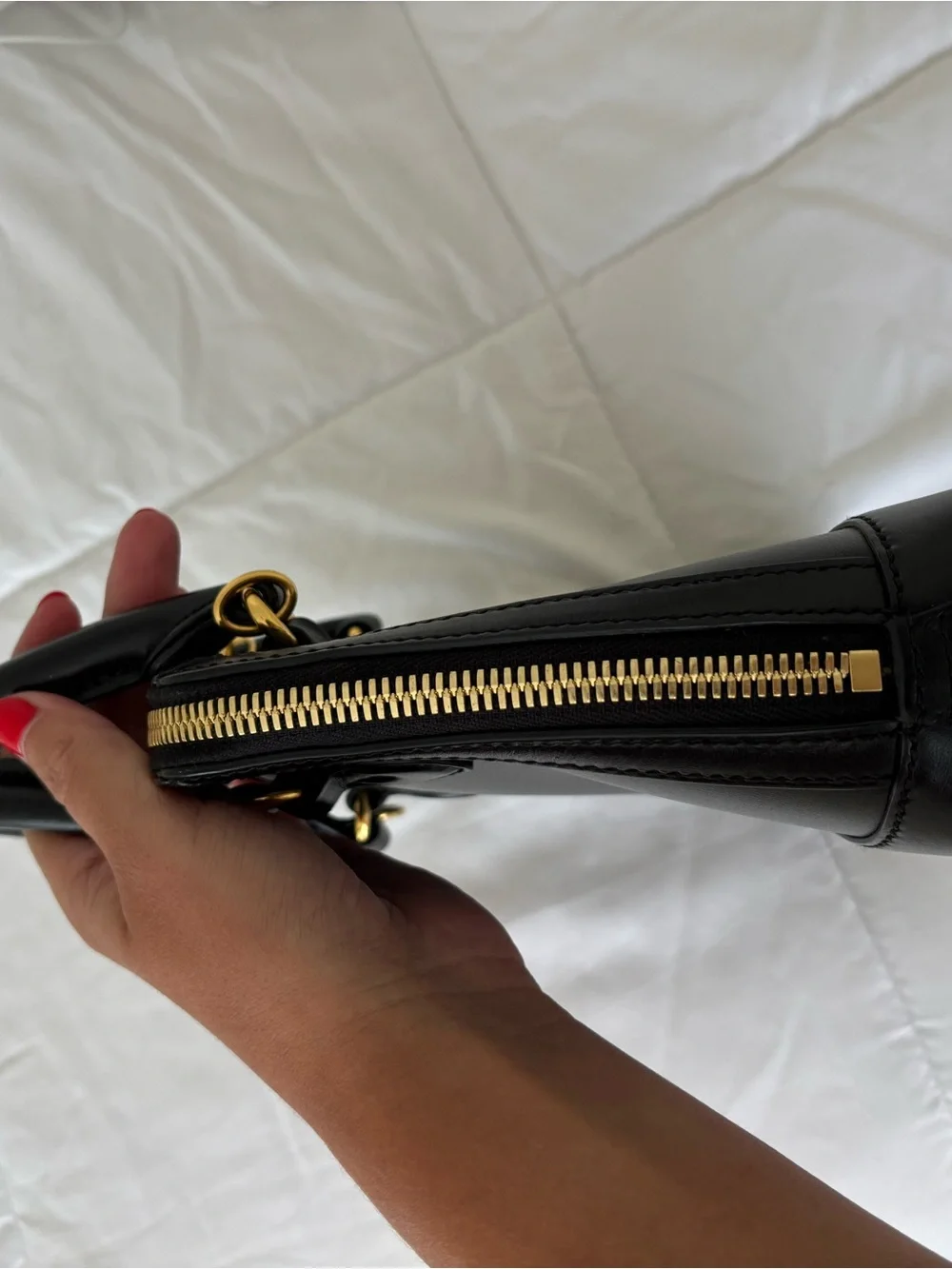 Gucci sleek black