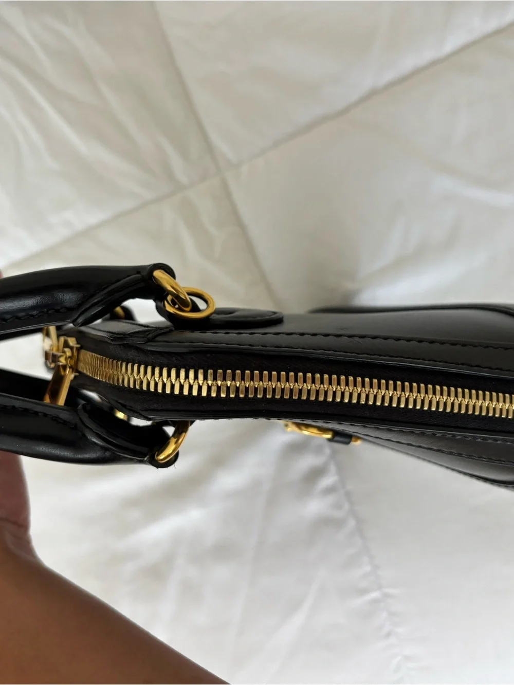 Gucci sleek black