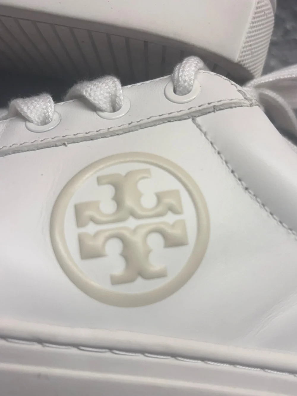 Tory Burch tory burch