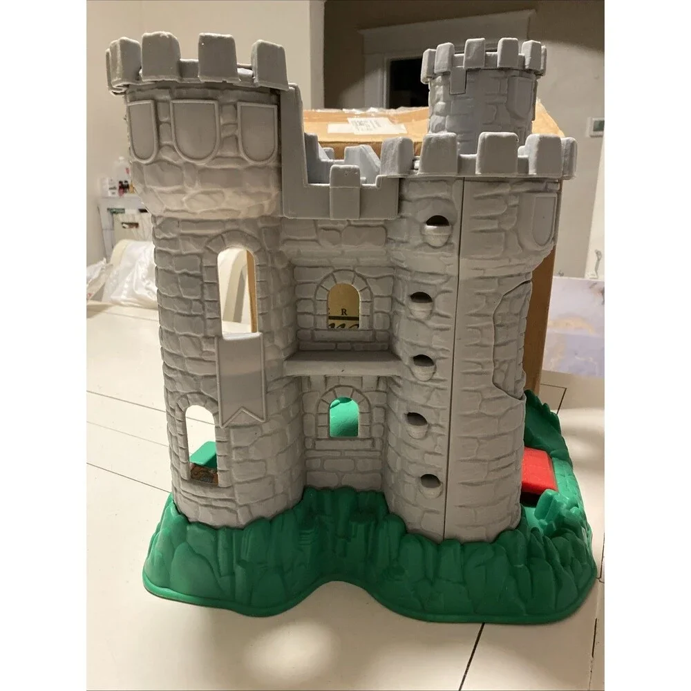 Fisher Price Great Adventures Medieval Castle 1994 Vintage Incomplete