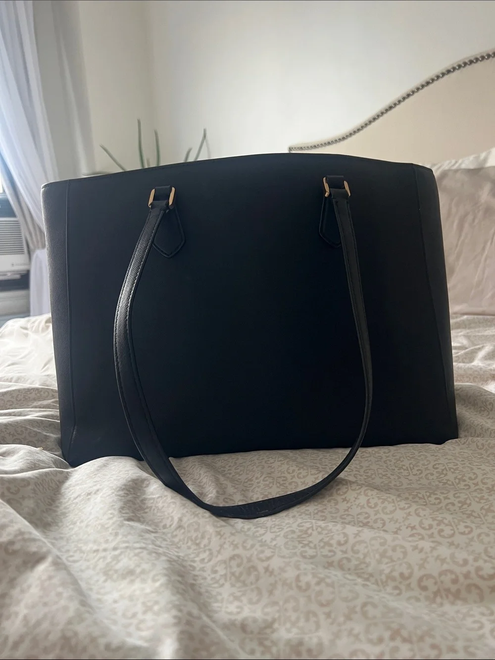 Tory Burch classic design