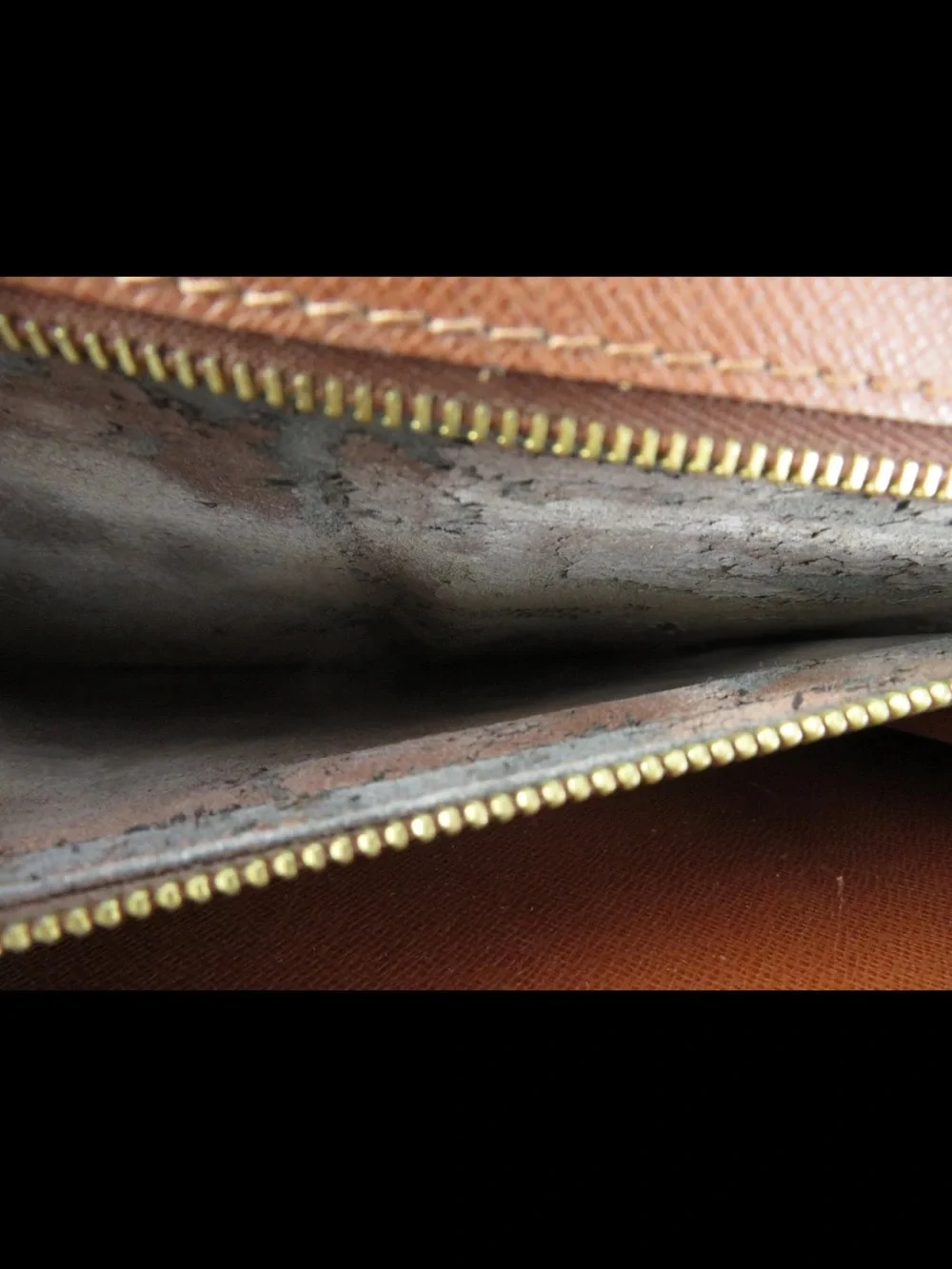 Louis Vuitton hardware silhouette closure