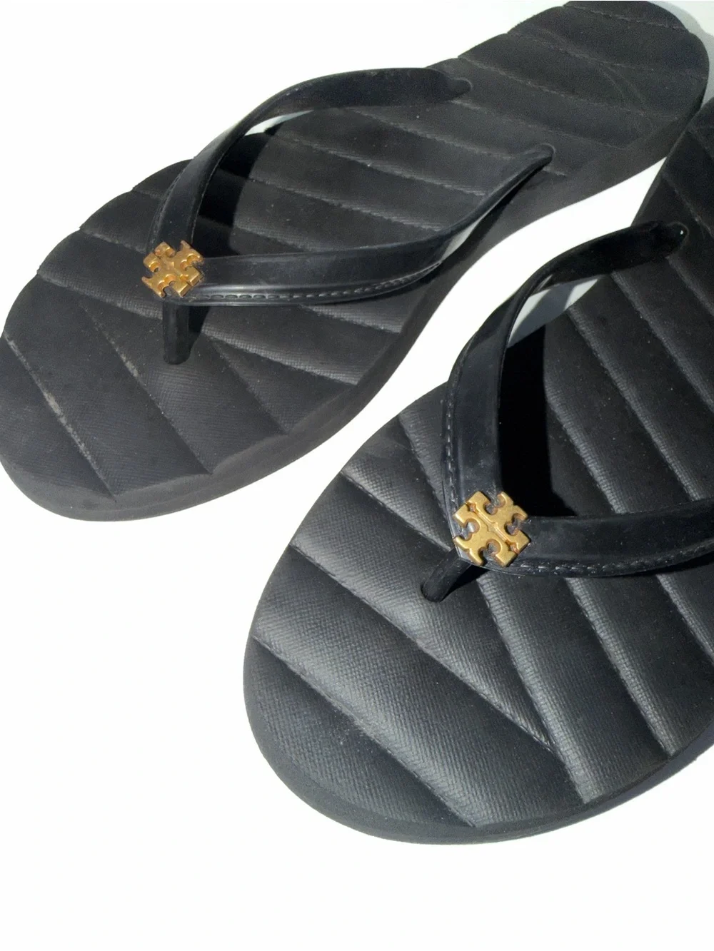 Tory Burch terpol gold feature