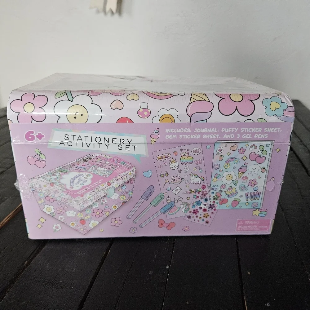 Stationery Activity Set with Puffy Stickers and Gel Pens NWT Craft Box Girl Art