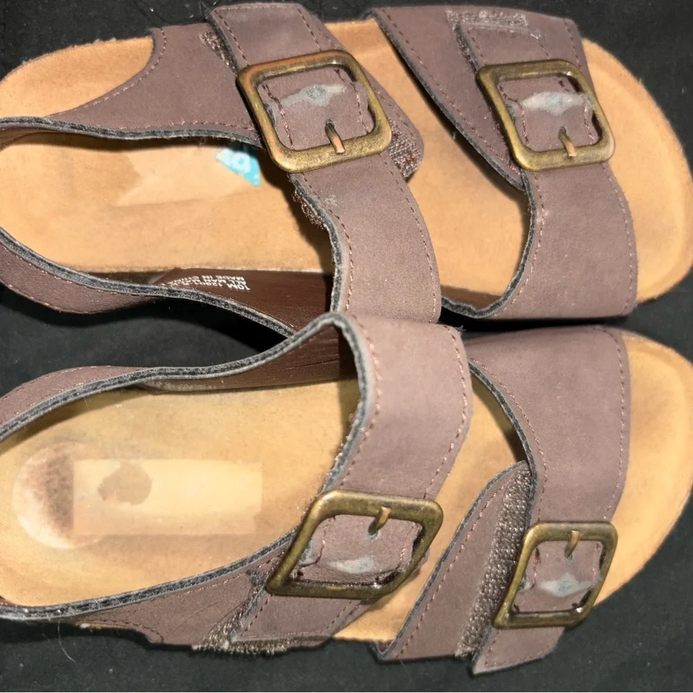Kids sandals