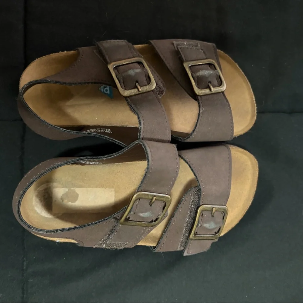 Kids sandals