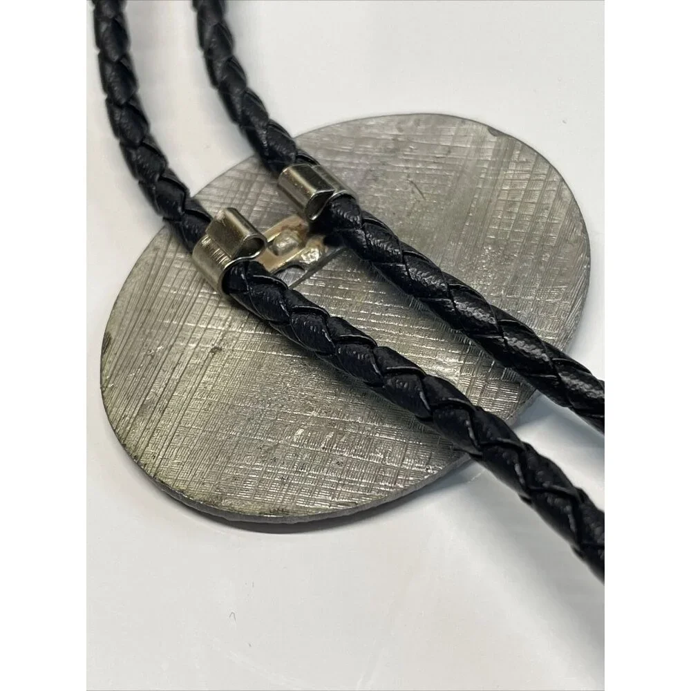 RARE‎ Unbeatable Wheatables Country Tour Music Festival ‘94 Bolo Tie Black A44