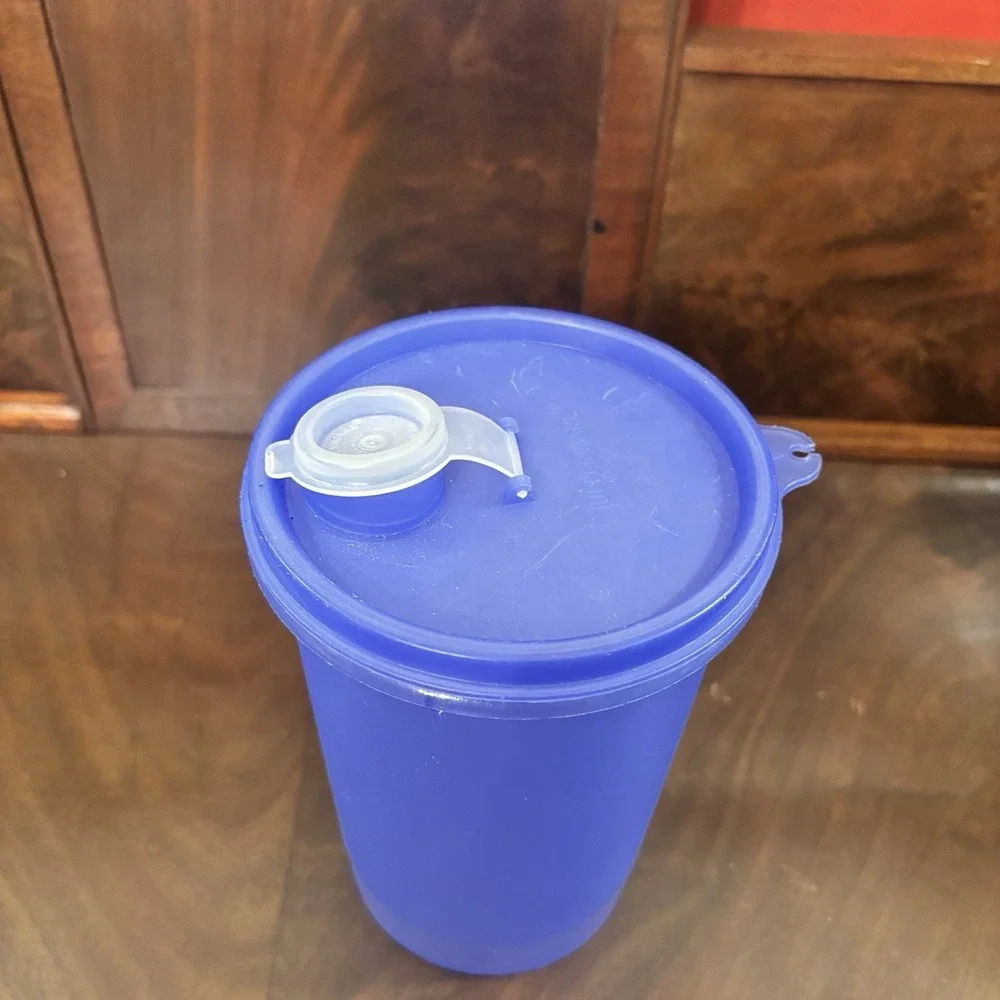 Vintage Tupperware 321-7 Handolier Canister Blue Pour Spout Lid 36 Oz USA