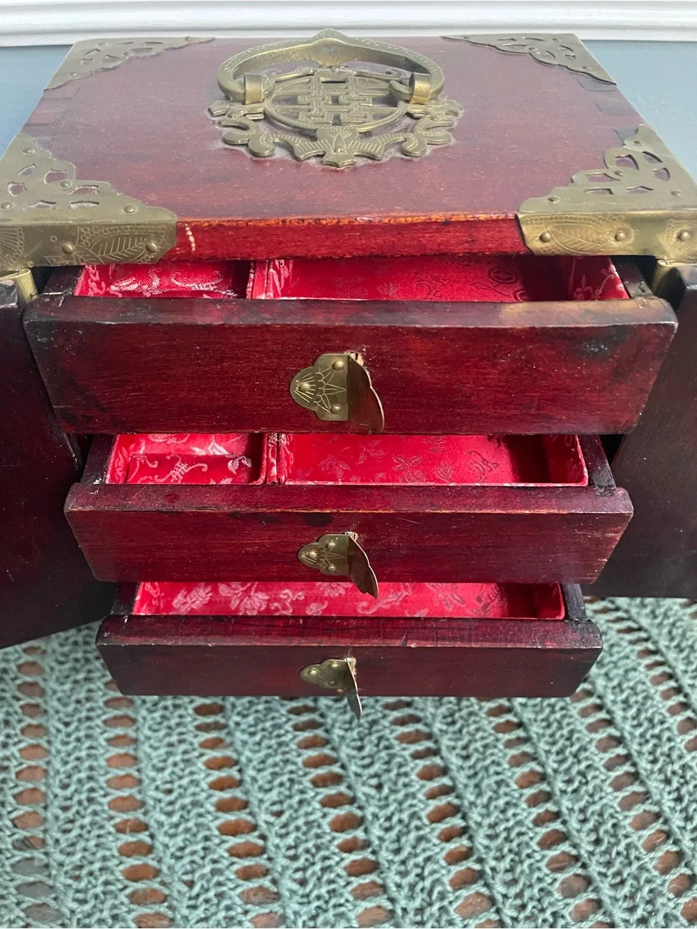 N/A compact red