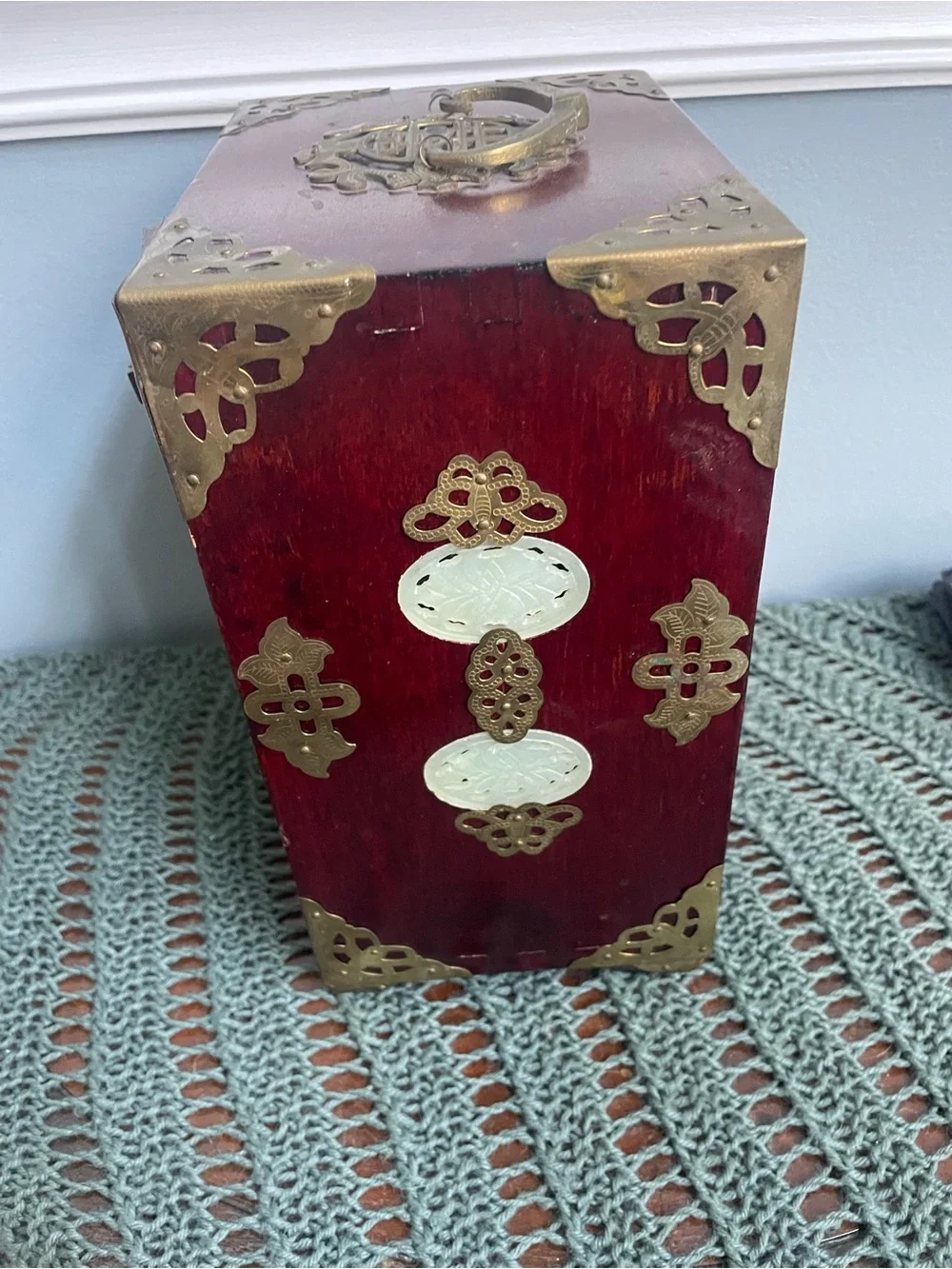 N/A compact red